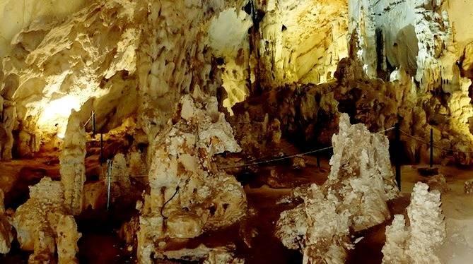 دنیای راز آلود غار ده شیخ با 135 میلیون سال قدمت