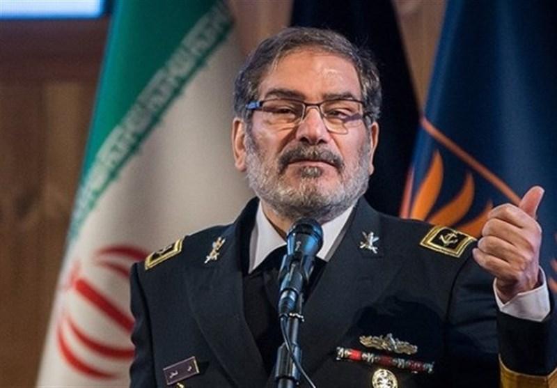 شمخانی روز معلم و روز کارگر را تبریک گفت شمخانی روز معلم و روز کارگر را تبریک گفت