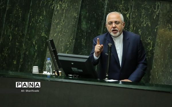 ظریف: سیاست قطعی ایران لغو تمام تحریم هاست، هیچ گام میانی را نمی پذیریم